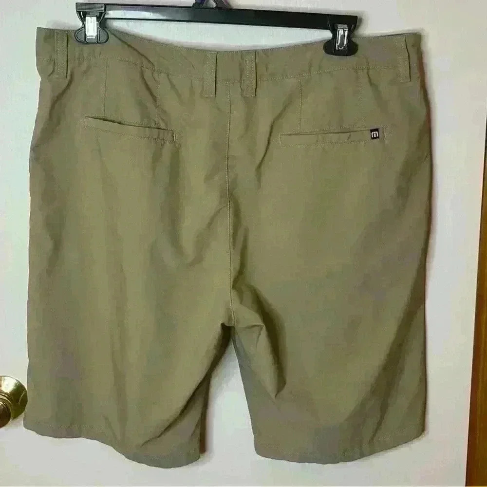 Travis Mathew Shorts 38 Khaki Tan Golf Outdoor Poly Blend Chino - Picture 5 of 6